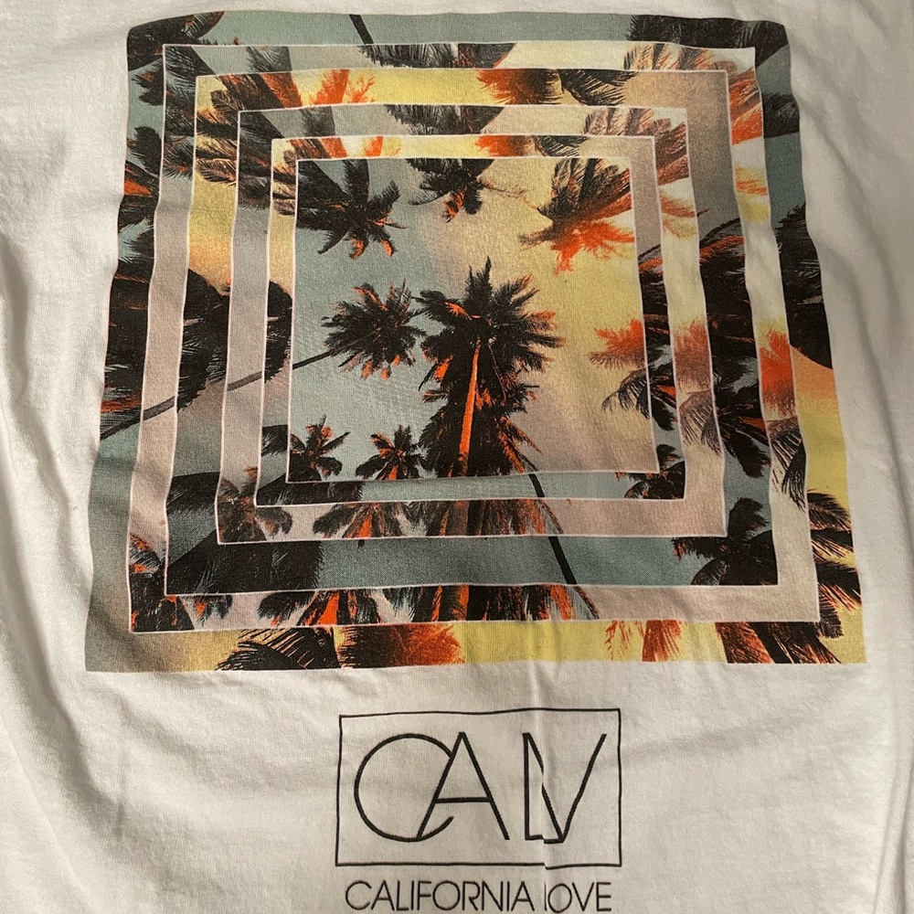 California Love CALV Men’s T-Shirt - Size Small